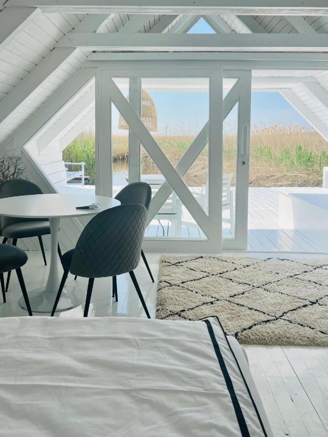 Seehuette Neusiedlersee - Strandhaus, Elektroboot Inklusive Руст Екстер'єр фото