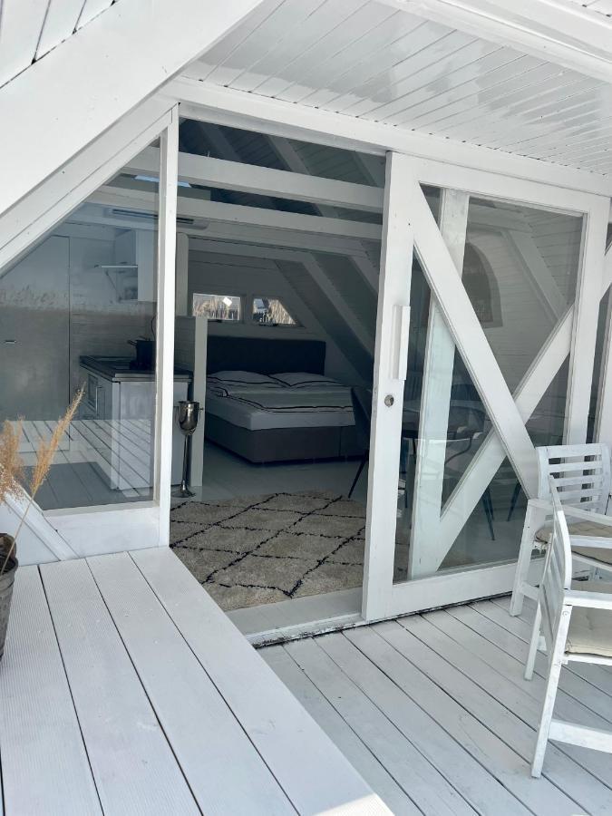 Seehuette Neusiedlersee - Strandhaus, Elektroboot Inklusive Руст Екстер'єр фото
